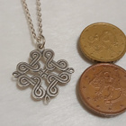 Kalevala Koru, Hopea-Karjalainen nauhapunos, riipus - pikkukuva 2