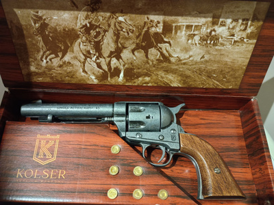 Kolser Colt Single Action Army .45 -replika-revolveri