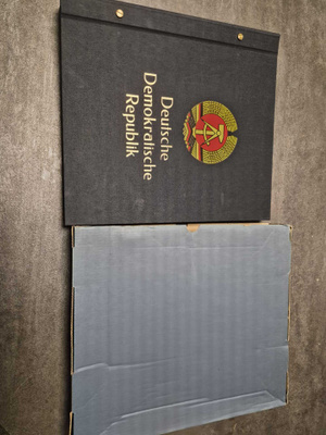 DAVO Luxe DDR (Itä-Saksa) postimerkkialbumi kokoelma OSA 1