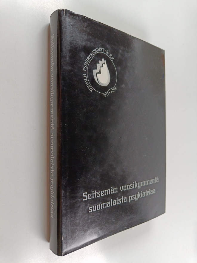 Kalle ym. (toim.) Achte : Seitsemän vuosikymmentä suomala...