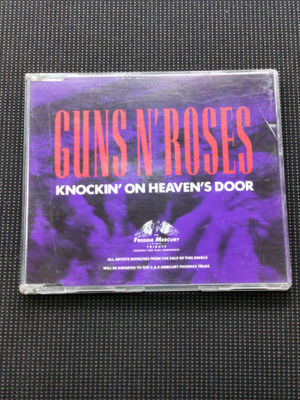 Guns N' Roses-Knocking on heavens door,cds