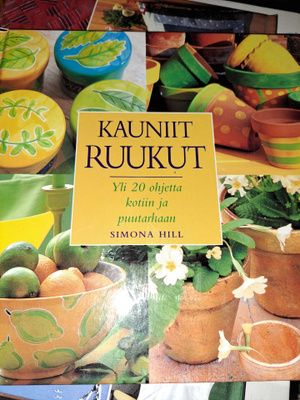 Kauniit ruukut – Simona Hill