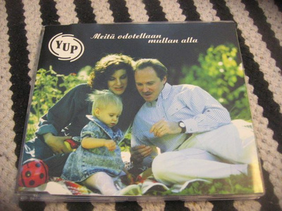 YUP - Meitä odotetaan mullan alla (cds)