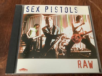 SEX PISTOLS - RAW