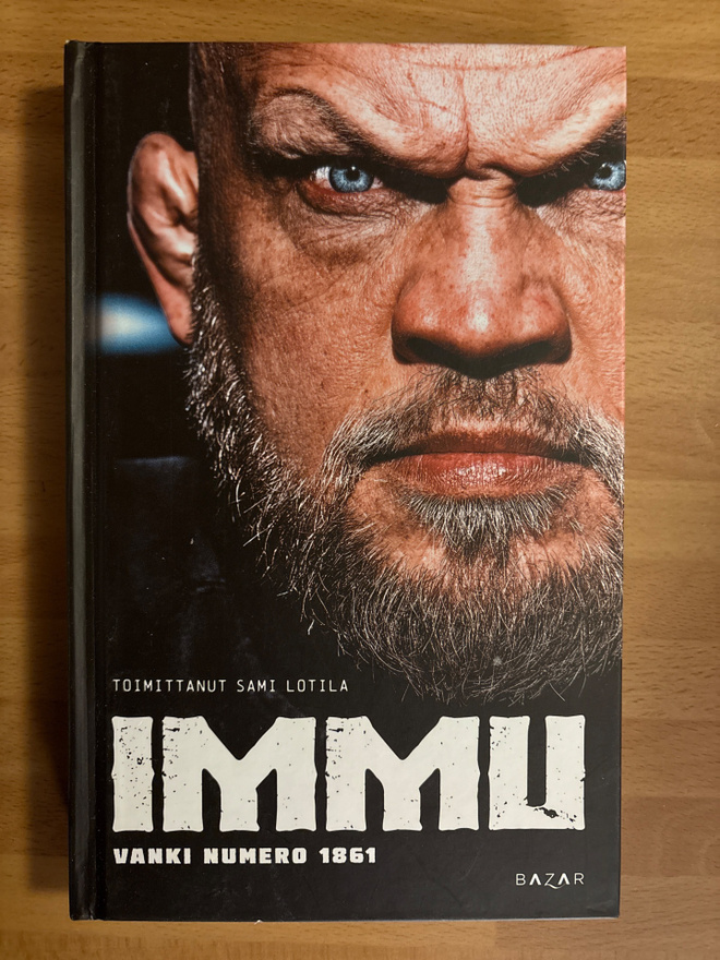 Sami Lotila - Immu vanki numero 1861 Mika Ilmen kovakantinen