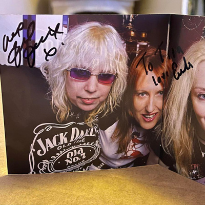Girlschool – Believe NIMIKIRJOITUS