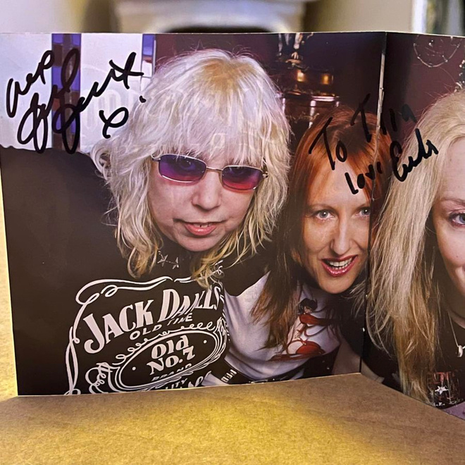 Girlschool – Believe NIMIKIRJOITUS