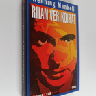 Henning Mankell : Riian verikoirat - pikkukuva 1
