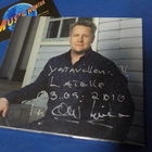 OLLI LINDHOLM - MAAILMA ON KAUNIS CD NIMMARILLA - pikkukuva 1