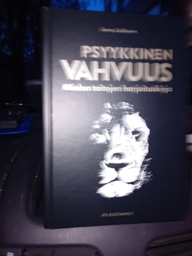 Liukkonen : Psyykkinen vahvuus ( SIS POSTIKULU  )