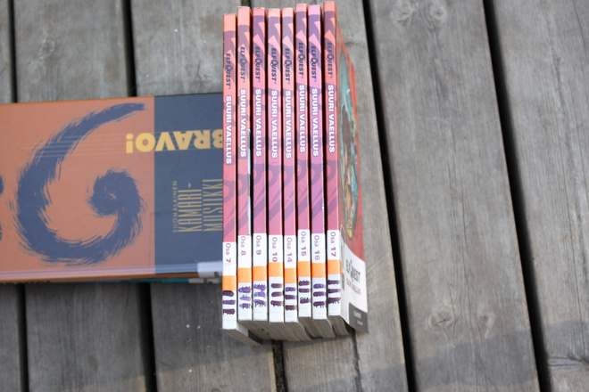 Elfquest Suuri Vaellus osat 7-10, 14-17 8 kirjaa