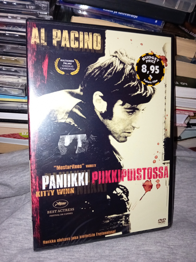 DVD Paniikki piikkipuistossa ( UUSI ) SIS POSTIKULU