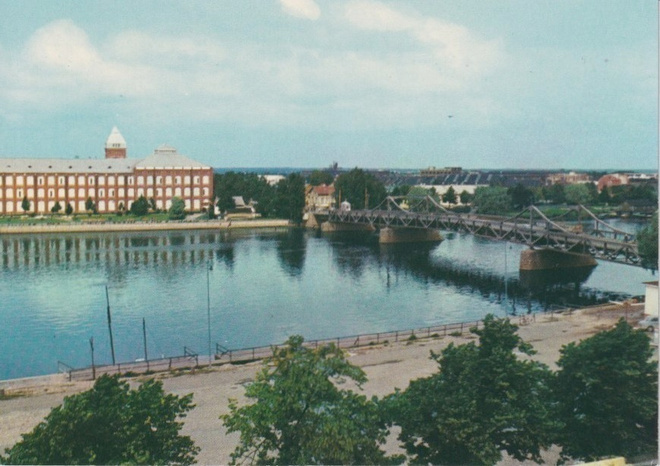 Pori: Kokemäenjoki siltoineen (silta)