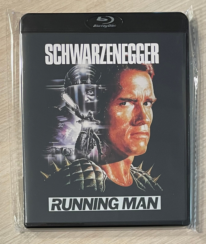 Juokse tai kuole (1987) Arnold Schwarzenegger (UUSI)