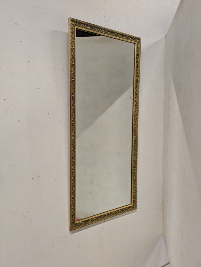 Klassinen seinäpeili 46x106