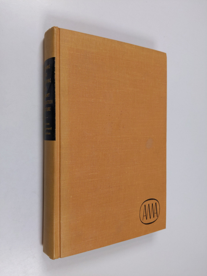 Ernest Dale : Planning and developing the company organiz...