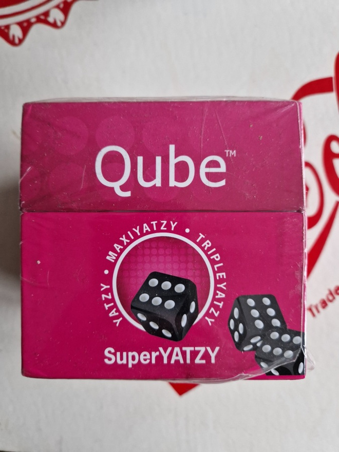 Qube Super  Yatzy. UUSI