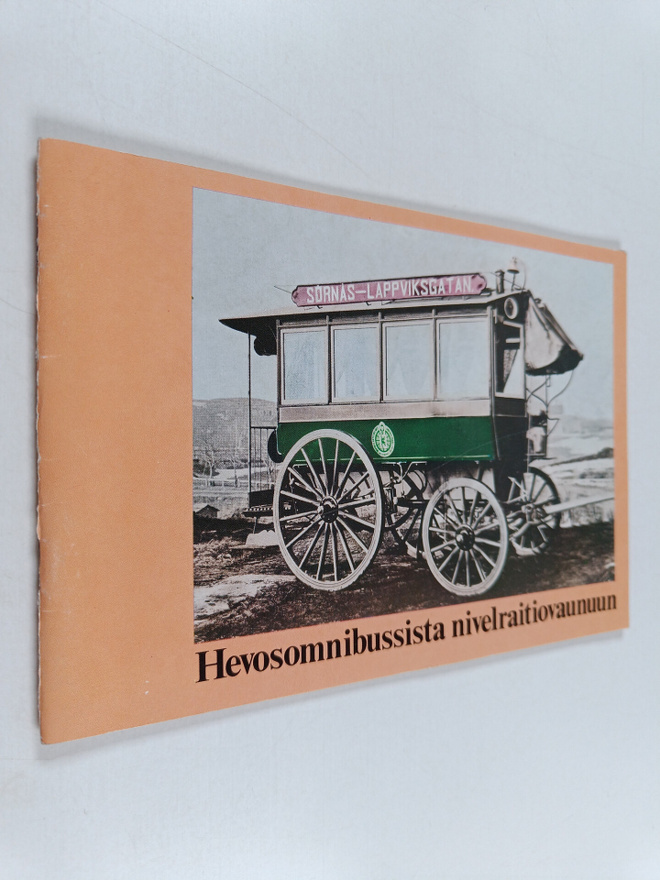 Hevosomnibussista nivelraitiovaunuun