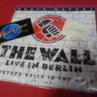 ROGER WATERS - THE WALL LIVE IN BERLIN EX+/EX- 7'' SINGLE - pikkukuva 1