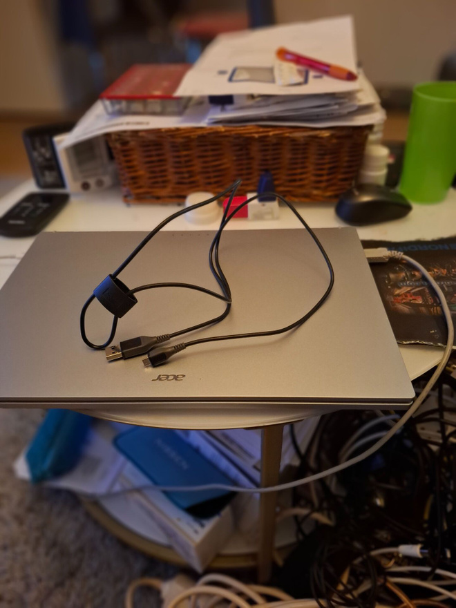 Micro USB