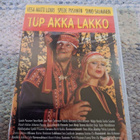 Tup Akka Lakko-MUOVISSA - pikkukuva 1