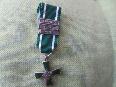 17--Divisioonan Risti Pienoiskunniamerkki soljin.