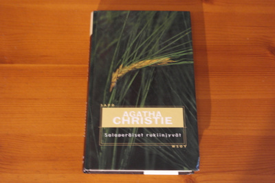 Agatha Christie:Salaperäiset rukiinjyvät.Sid.
