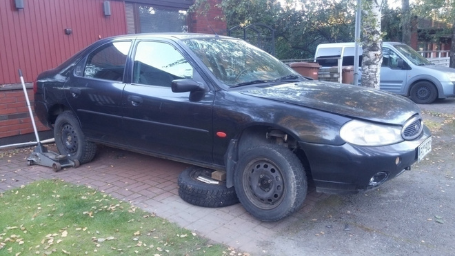 Ford Mondeo vm.98 umpiot