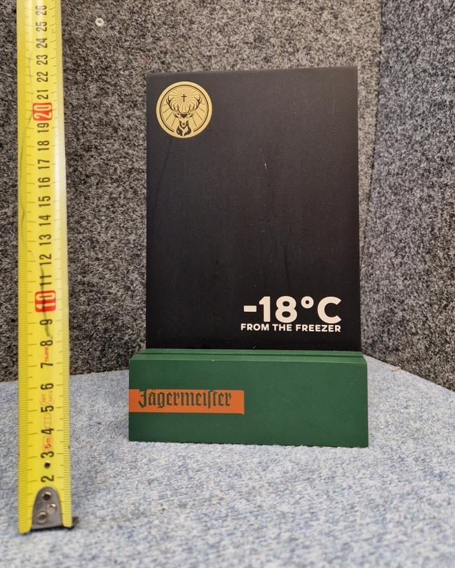 Jägermeister mainosständi  uudenveroinen