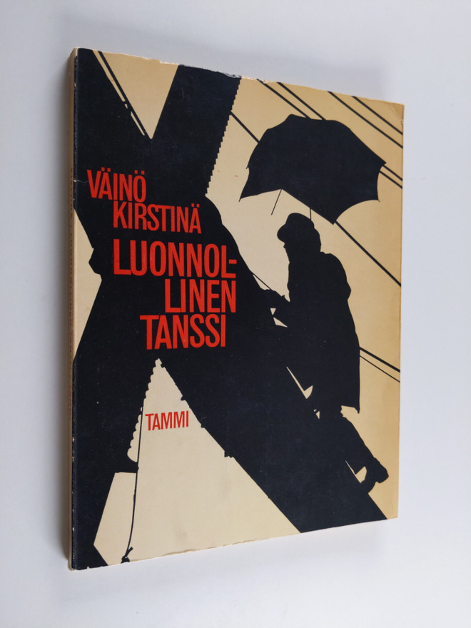 Väinö Kirstinä : Luonnollinen tanssi : runoja