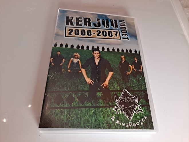 Lauri Tähkä & Elonkerjuu Vuodet 2000-2007 (DVD)