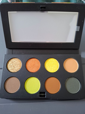 SMASHBOX LUOMIVÄRIPALETTI !