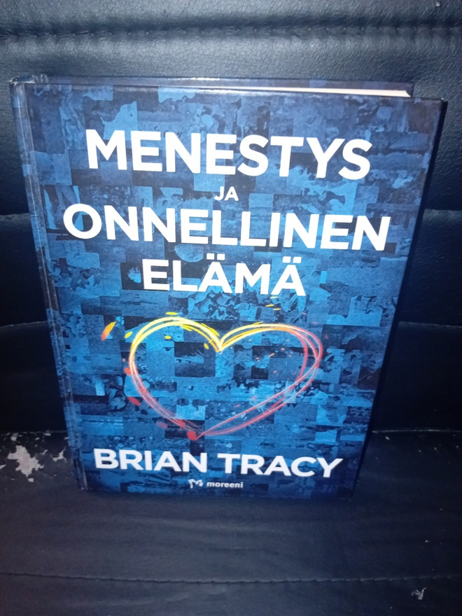 Tracy  : Menestys ja onnellinen elämä  ( SIS POSTIKULU )