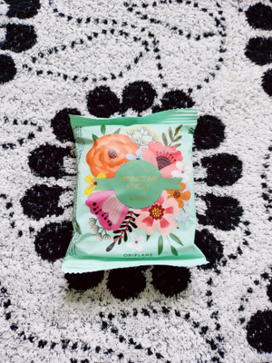 ~Oriflame Springtime Stroll -palasaippua~