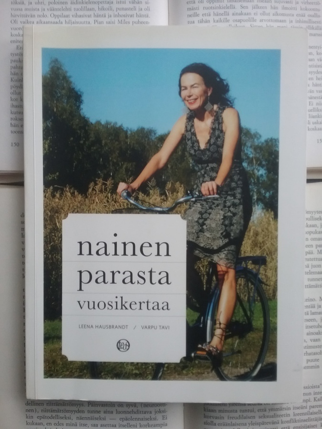 Hausbrandt, Tavi - Nainen parasta vuosikertaa (nid.)