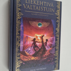 Rick Riordan : Liekehtivä valtaistuin - pikkukuva 1