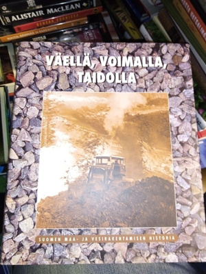 VÄELLÄ VOIMALLA TAIDOLLA ( SIS POSTIKULU )