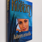 Nora Roberts : Aaltojen armoilla - pikkukuva 1