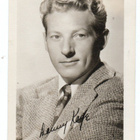 Filmitähti Danny Kaye 1911-1987 Painettu nimikirjoitus. - pikkukuva 1
