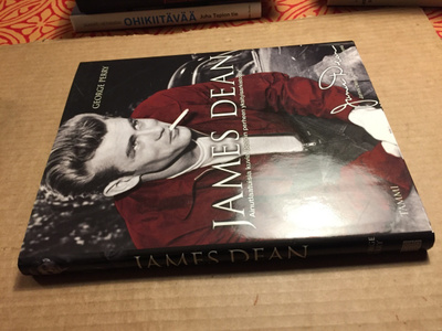 GEORGE PERRY: JAMES DEAN HIENO