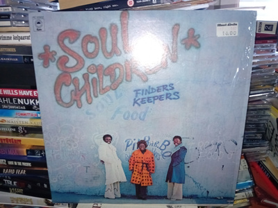 LP SOUL CHILDREN  : Finders keepers ( SIS POSTIKULU  )