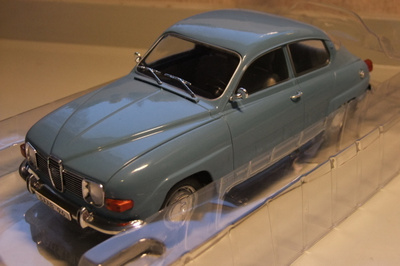 Saab 96 -72 Vaaleansininen 1:18 ALE!