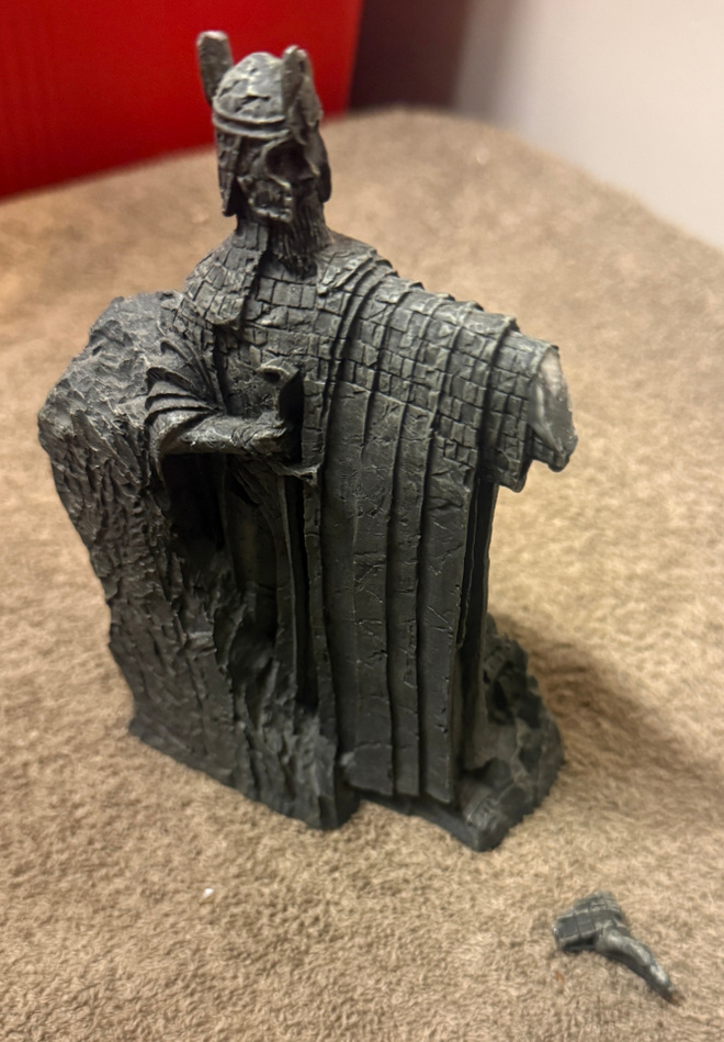 TLOTR - THE FELLOWSHIP OF THE RING: THE ARGONATH COLLECTIBLE