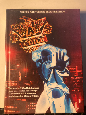 JETHRO TULL: WarChild, 2 x CD, 2 x DVD, muoveissa