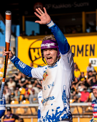 Kalle Kuosmasen game worn vieraspelipaita 2026
