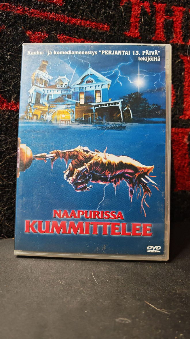 Naapurissa kummittelee