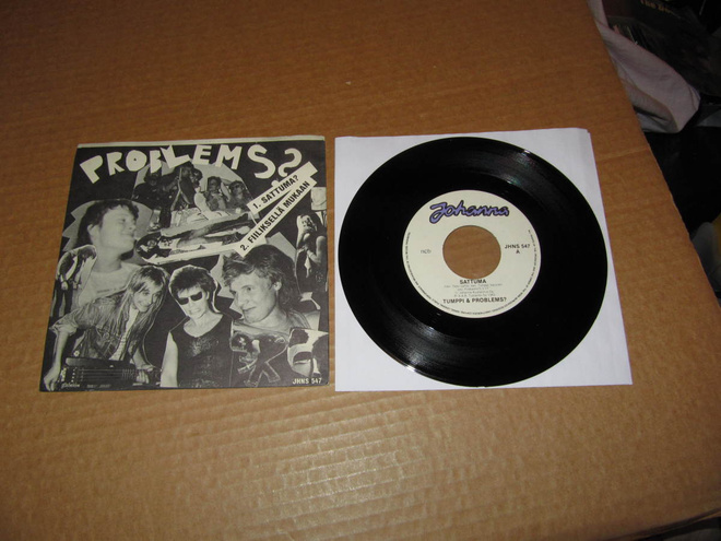 Problems ? 7" Sattuma/Fiiliksellä Mukaan,PS v.1983