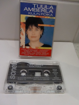 TUULA  AMBERLA,  KUUN  POIKA
