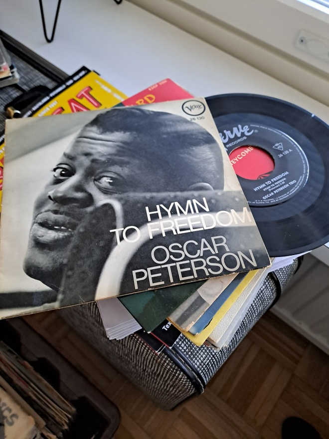 The Oscar Peterson Trio vinyylisingle