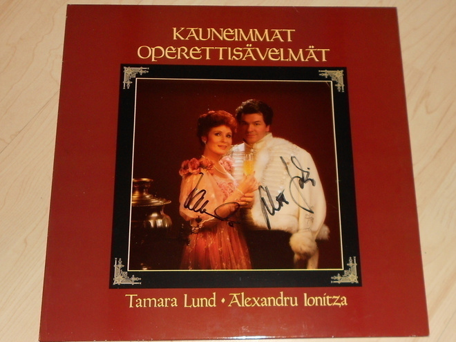 Tamara Lund : Nimikirjoituksin varustettu LP !